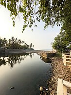 Playa Linda Surf Hotel