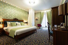 Envy Hotel