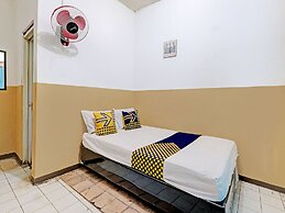 SPOT ON 92983 Hotel Ayu