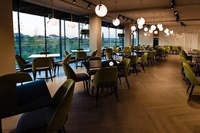 Hotel Aventus