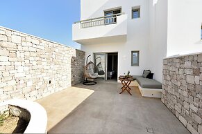 Anais Milos Suites