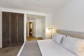 Anais Milos Suites