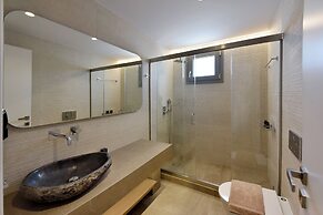 Anais Milos Suites