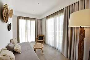 Anais Milos Suites