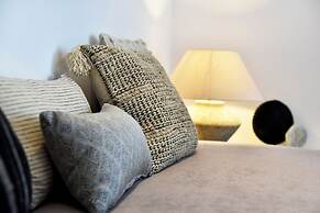 Anais Milos Suites