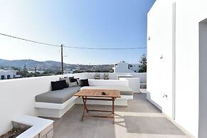 Anais Milos Suites