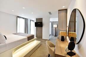 Anais Milos Suites