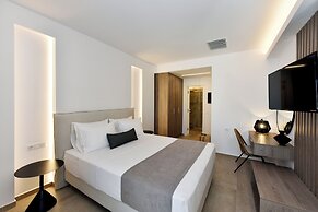 Anais Milos Suites