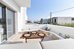 Anais Milos Suites