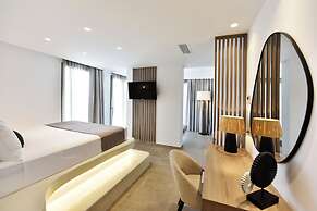 Anais Milos Suites