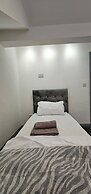 Private House Sleeps 9 With Wi-fi