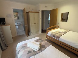 Birchcroft Hideaway