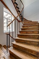 UPSTAIRS BOUTIQUE