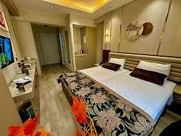 Paradise Suit Otel