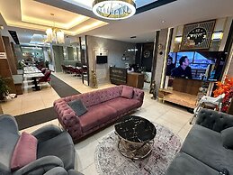 Paradise Suit Otel