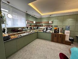 Paradise Suit Otel