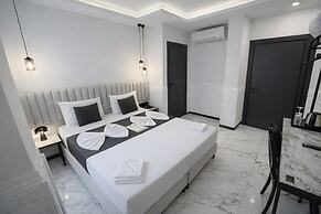 D Twins Airport Hotel