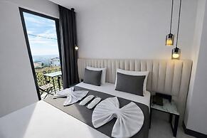 D Twins Airport Hotel