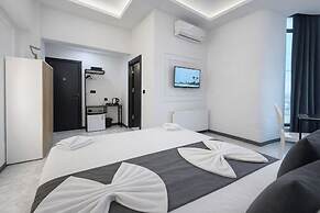 D Twins Airport Hotel