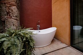 SPIRA HOTEL