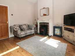 Churchside House