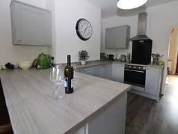 Churchside House