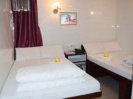 Leisure Hostel