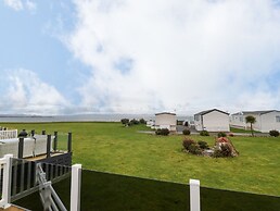 Seafront Holiday Home 2