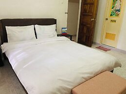Olympia Travellers Inn
