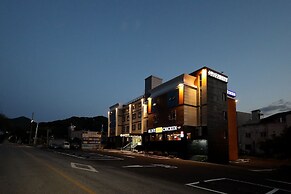 Suanbo Hot Spring Healing Hotel