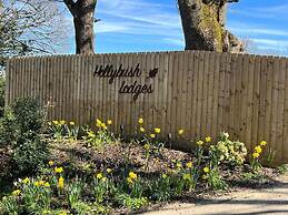Hollybush Lodges