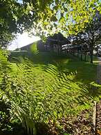 Hollybush Lodges