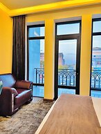Garnet Mir Hotel