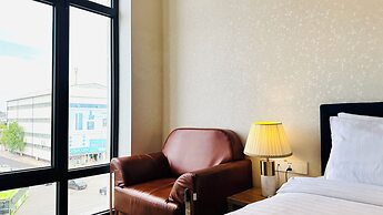 Garnet Mir Hotel