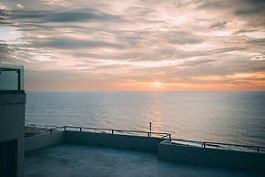 Ocean Breeze Residence
