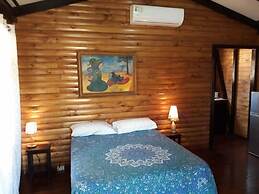 Hotel Cabinas La Playa
