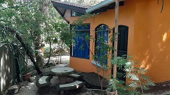 Hotel Cabinas La Playa