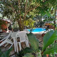 Hotel Cabinas La Playa