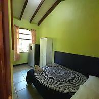 Hotel Cabinas La Playa