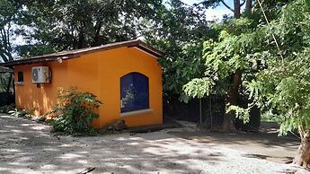 Hotel Cabinas La Playa
