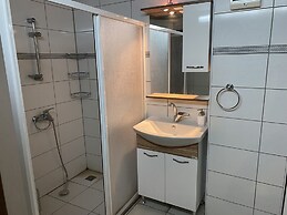 Petek Hotel