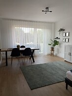 GREEN HILL Apartment