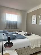 GREEN HILL Apartment