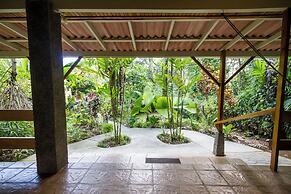 LA PONDEROSA Beach & Jungle Resort