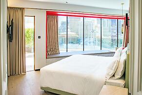 YOHO Treasure Island Hotel