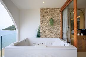 Elite Atoll Beachfront Hotel