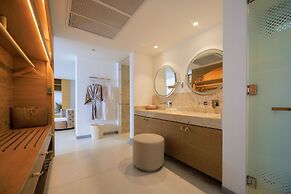 Elite Atoll Beachfront Hotel
