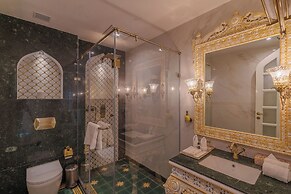 R Chandras Palace