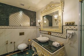 R Chandras Palace