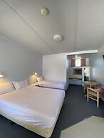 Acacia Rose Motor Inn